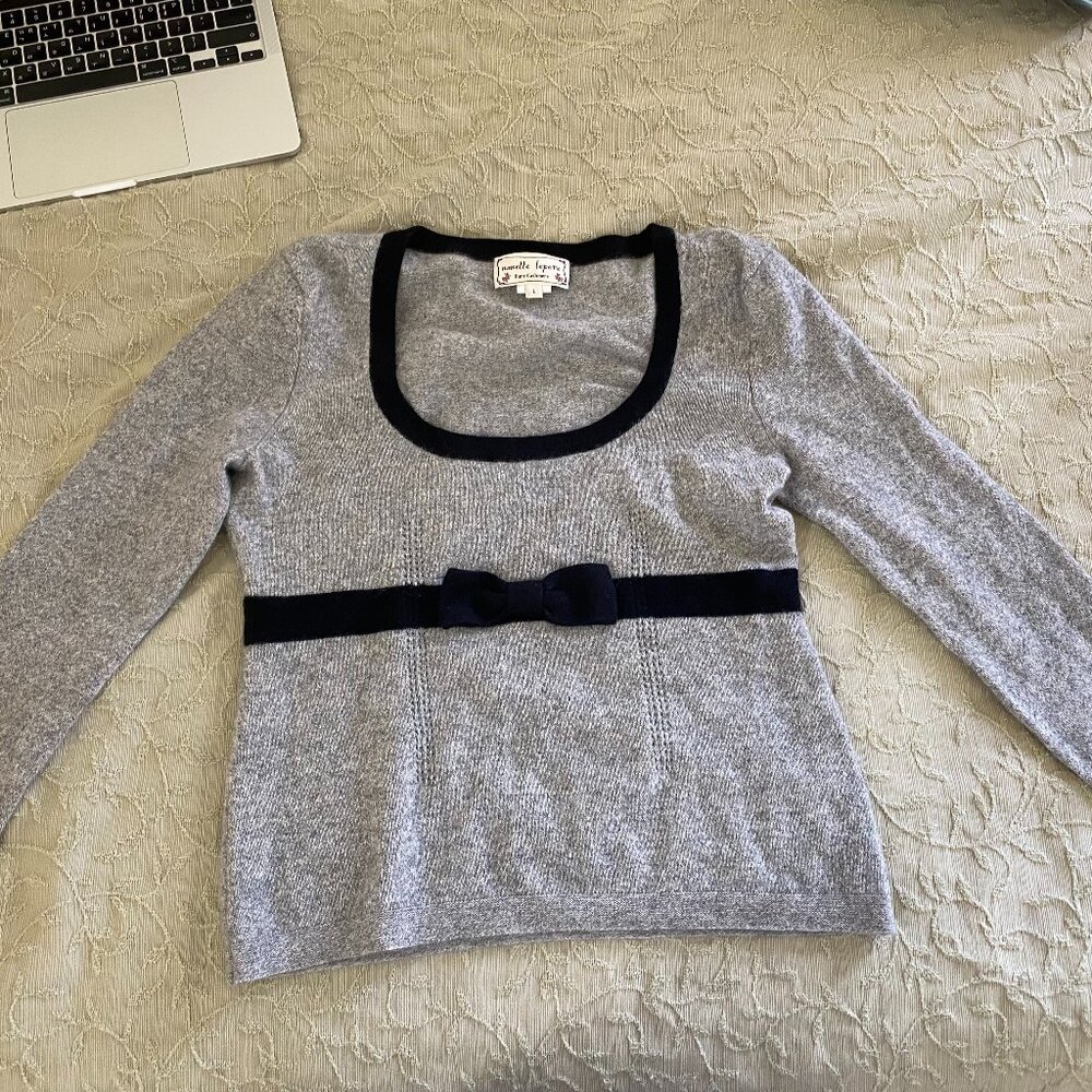 EUC nanette lepore pure cashmere sweater (L but runs small)